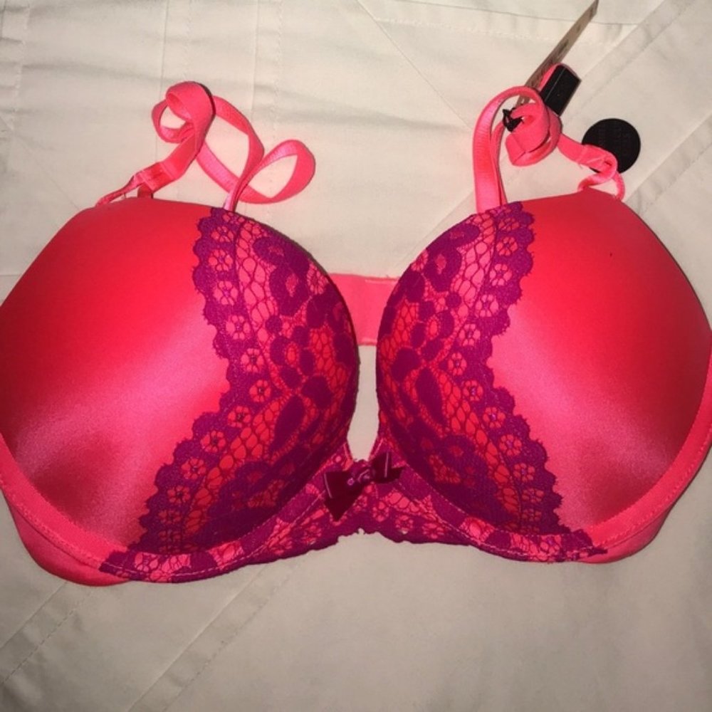 Victoria's Secret Bombshell Bra 32C